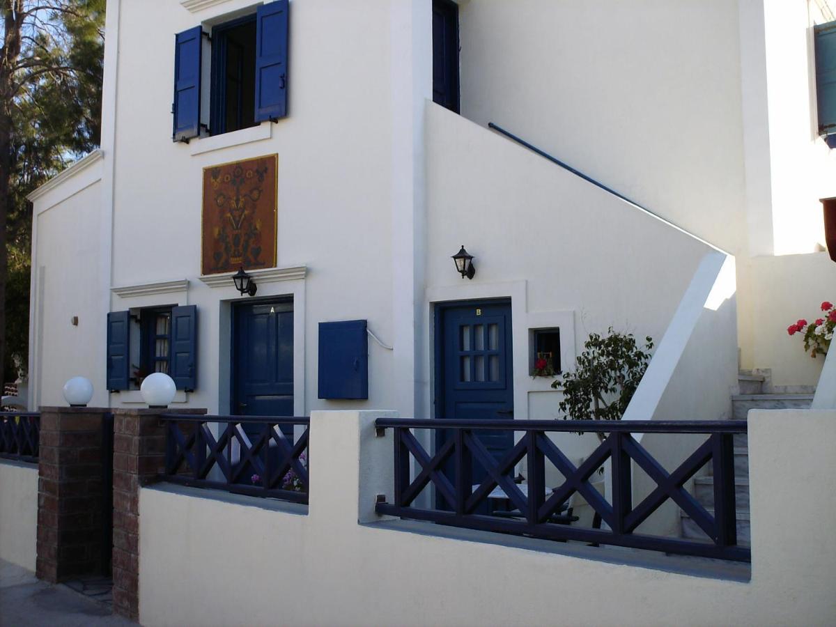 5Bedroom Villa In Perissa Beach Exterior foto